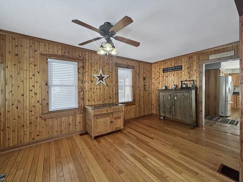 203 E Snyder St, Davis, IL 61019 photo 14