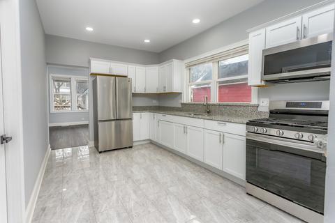 131 E 117th Pl, Chicago, IL 60628 photo 4