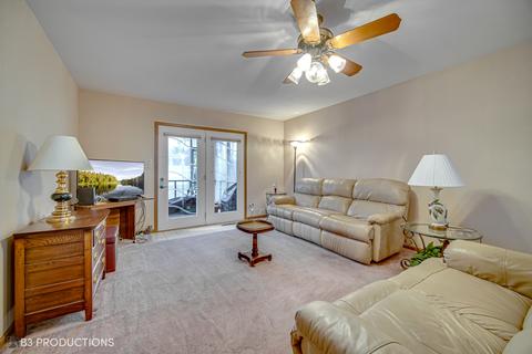 631 E Walnut St, Peotone, IL 60468 photo 5