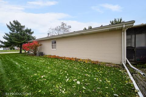 631 E Walnut St, Peotone, IL 60468 photo 21