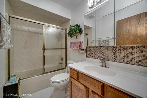 631 E Walnut St, Peotone, IL 60468 photo 15