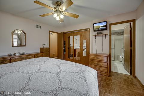 631 E Walnut St, Peotone, IL 60468 photo 11