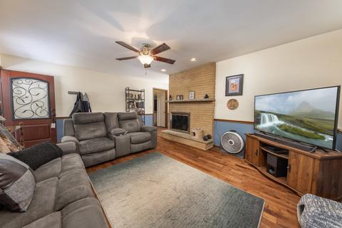 2266 Lowry St, Aurora, IL 60506 photo 8