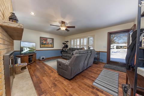 2266 Lowry St, Aurora, IL 60506 photo 6