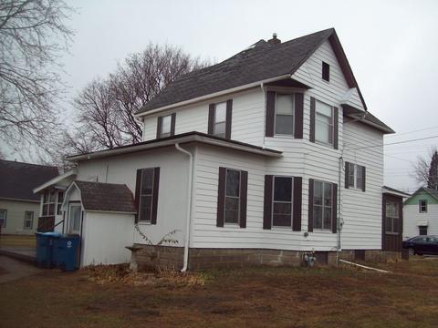 230 Liberty St, Walnut, IL 61376 photo 2