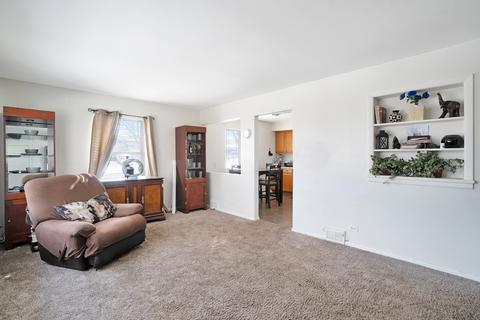 711 E Main St, Plano, IL 60545 photo 3