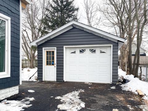 820 Bowditch Ave, Aurora, IL 60506 photo 2