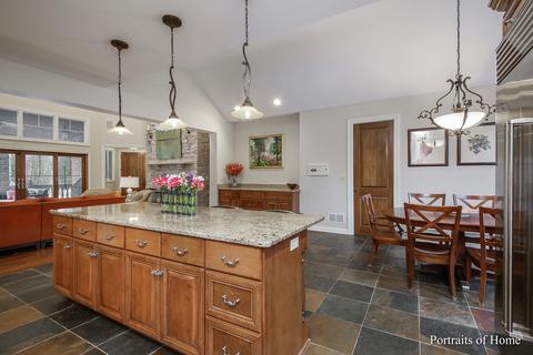 9350 E Falling Waters Dr, Burr Ridge, IL 60527 photo 10
