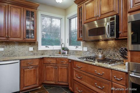 9350 E Falling Waters Dr, Burr Ridge, IL 60527 photo 8