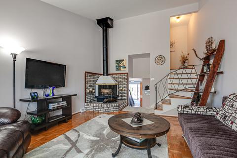 331 N 4th Ave #B, Des Plaines, IL 60016 photo 4