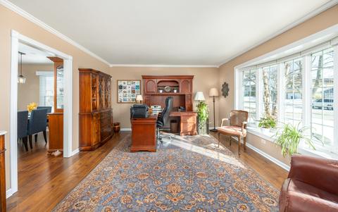1350 Mayfield Ln, Hoffman Estates, IL 60169 photo 10