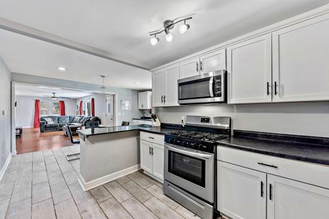 1751 E Pine St, Kankakee, IL 60901 photo 8