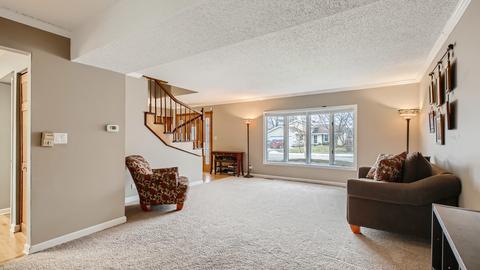 1129 Monroe Dr, Bartlett, IL 60103 photo 5