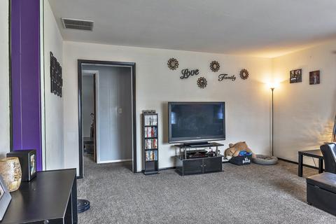307 E Aemity St, Potomac, IL 61865 photo 9