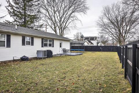 307 E Aemity St, Potomac, IL 61865 photo 6