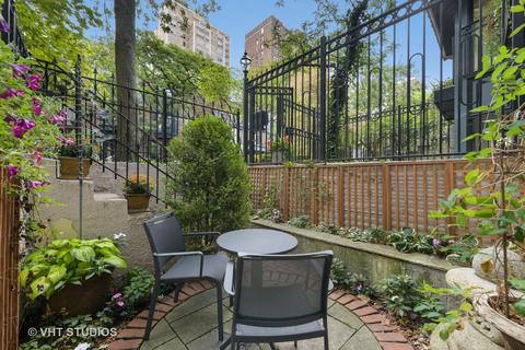 58 Elm St, Chicago, IL 60611 photo 25