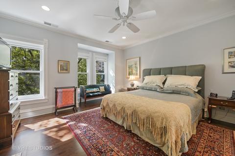 58 Elm St, Chicago, IL 60611 photo 11
