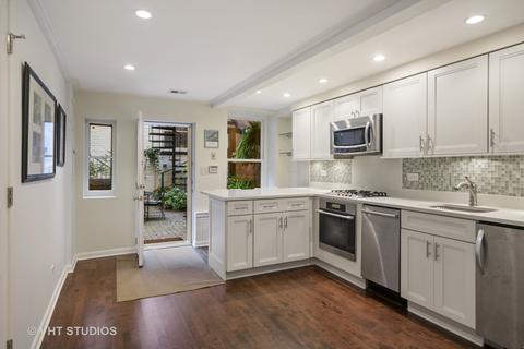 58 Elm St, Chicago, IL 60611 photo 17
