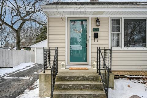 1102 S Gables Blvd, Wheaton, IL 60189 photo 3