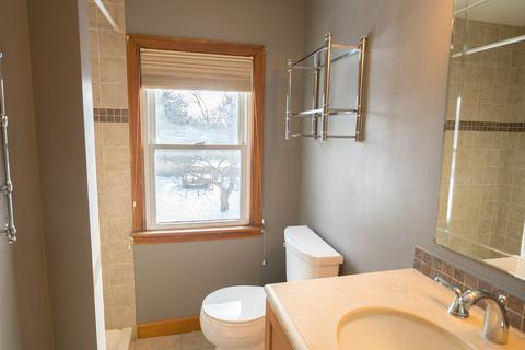 217 E 2nd St, Lockport, IL 60441 photo 9