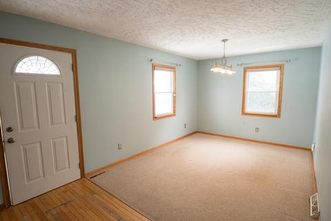 217 E 2nd St, Lockport, IL 60441 photo 3