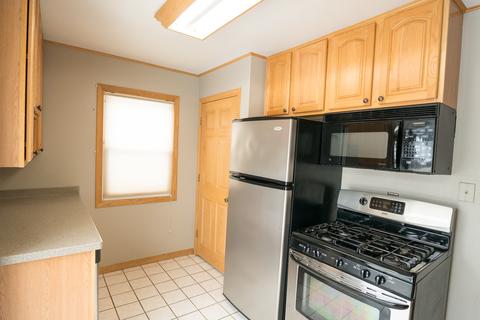 217 E 2nd St, Lockport, IL 60441 photo 5