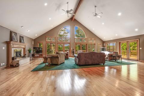 701 S Emerald Dr, Mchenry, IL 60051 photo 8