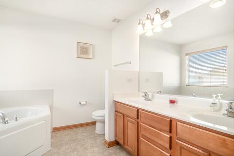 1817 Oleander Dr, Plainfield, IL 60586 photo 10