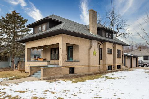306 E Diggins St, Harvard, IL 60033 photo 3