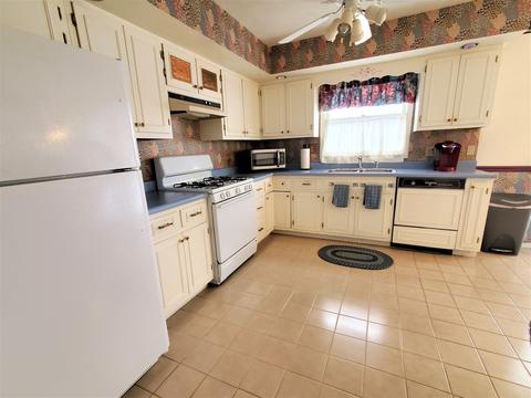 306 Hillside Ln, Bloomington, IL 61701 photo 3