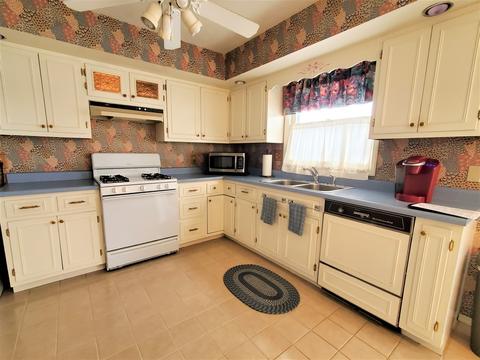 306 Hillside Ln, Bloomington, IL 61701 photo 6