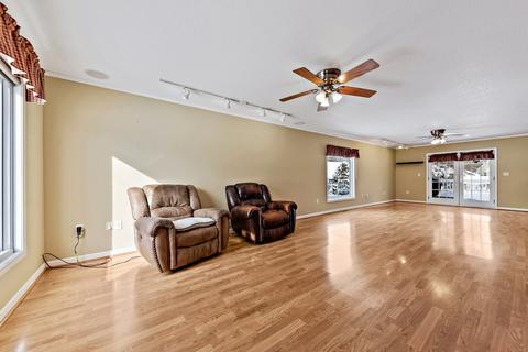 333 E Seminary Ave, Onarga, IL 60955 photo 3