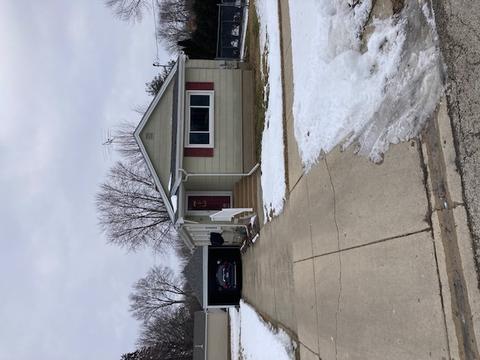 76 E Jackson St, Oswego, IL 60543 photo 2