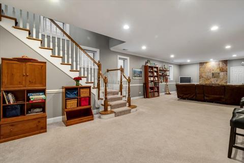3003 N Oakley Ave, Chicago, IL 60618 photo 28