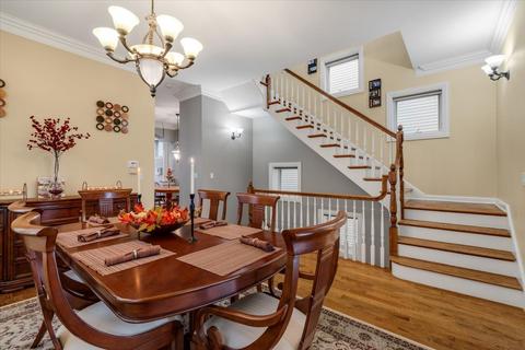 3003 N Oakley Ave, Chicago, IL 60618 photo 8