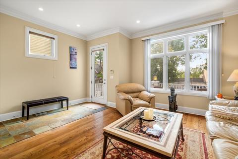 3003 N Oakley Ave, Chicago, IL 60618 photo 4