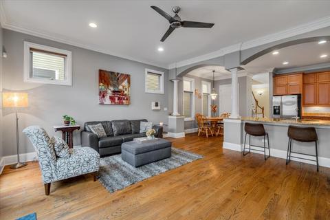 3003 N Oakley Ave, Chicago, IL 60618 photo 16