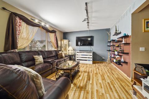 1403 Baltz Dr, Joliet, IL 60431 photo 3
