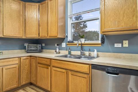 1403 Baltz Dr, Joliet, IL 60431 photo 8