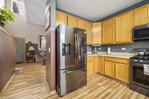 1403 Baltz Dr, Joliet, IL 60431 photo 11
