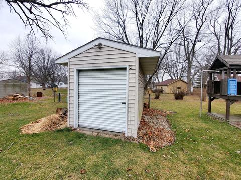 306 N Front St, Danforth, IL 60930 photo 47