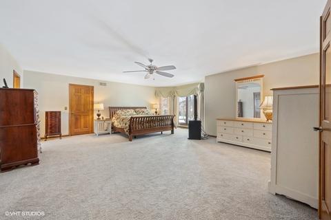 2056 Middleton Dr, Wheaton, IL 60189 photo 13