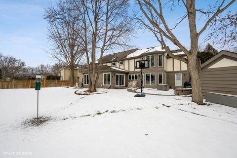 2056 Middleton Dr, Wheaton, IL 60189 photo 23