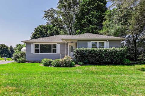 1611 Bay Rd, Johnsburg, IL 60051 photo 1