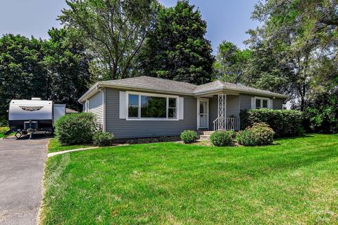1611 Bay Rd, Johnsburg, IL 60051 photo 2