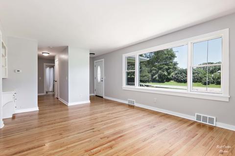 1611 Bay Rd, Johnsburg, IL 60051 photo 3