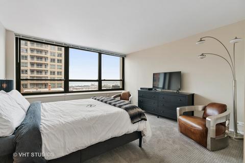 222 E Pearson St #2402, Chicago, IL 60611 photo 12