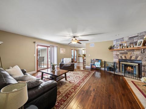134 Deerpath Dr, Morris, IL 60450 photo 3