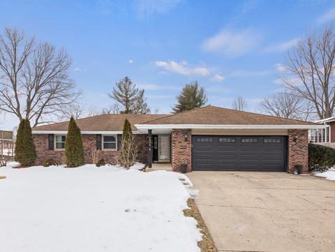 134 Deerpath Dr, Morris, IL 60450 photo 1