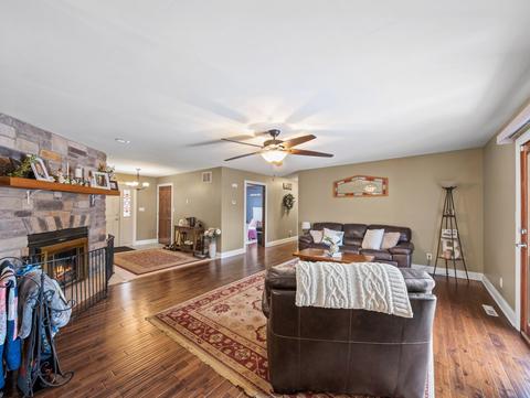 134 Deerpath Dr, Morris, IL 60450 photo 5
